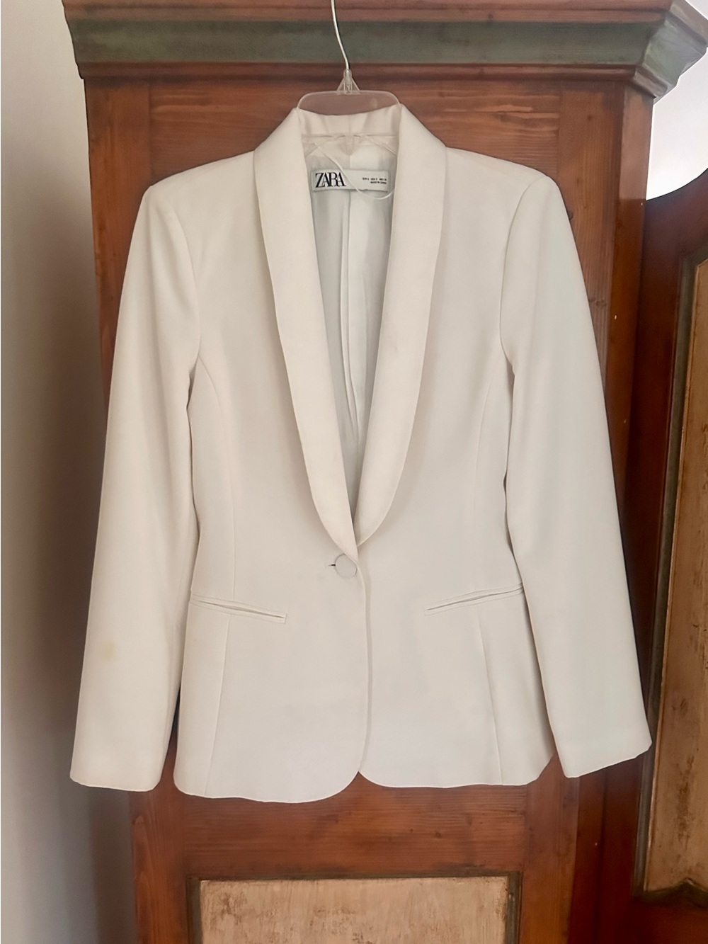 Zara Off-White Shawl Collar Tuxedo Jacket